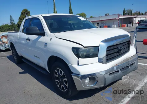 2007 Toyota Tundra Sr5 4.7L V8 z USA, uszkodzony, nr VIN 5TBRT54177S452655